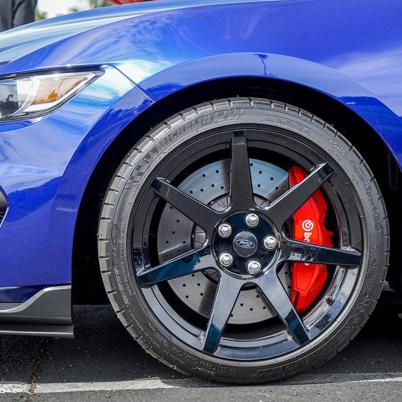 shelby_gt35_gt350r_forged_wheels_09_c56c8d334b945df834711ffdcafa188bb0d12c06.jpg