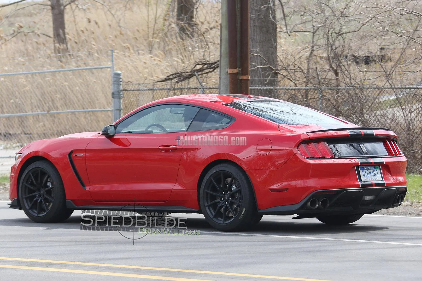 GT350 Mustang Race Red-6.webp