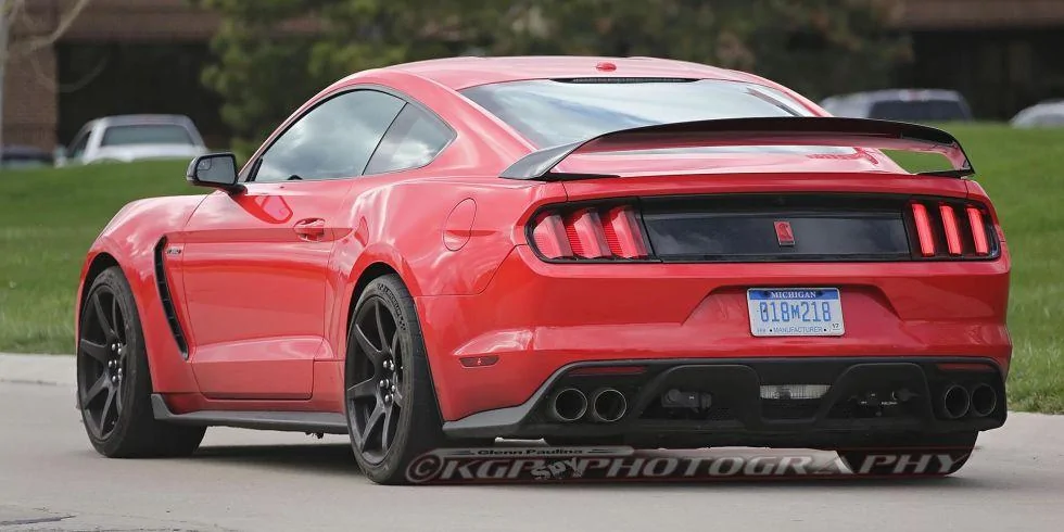 gt350rred16kgped.webp