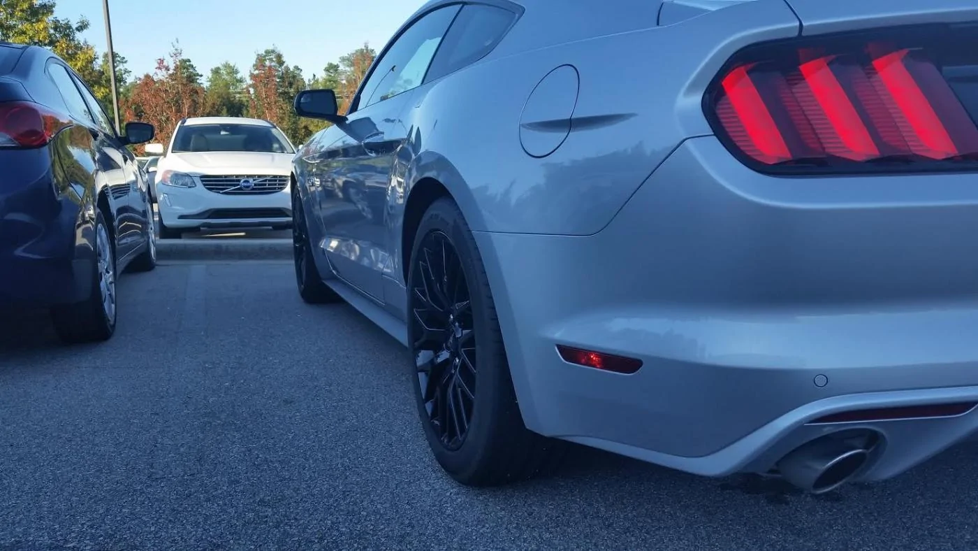 sideprofilemustang275front.webp
