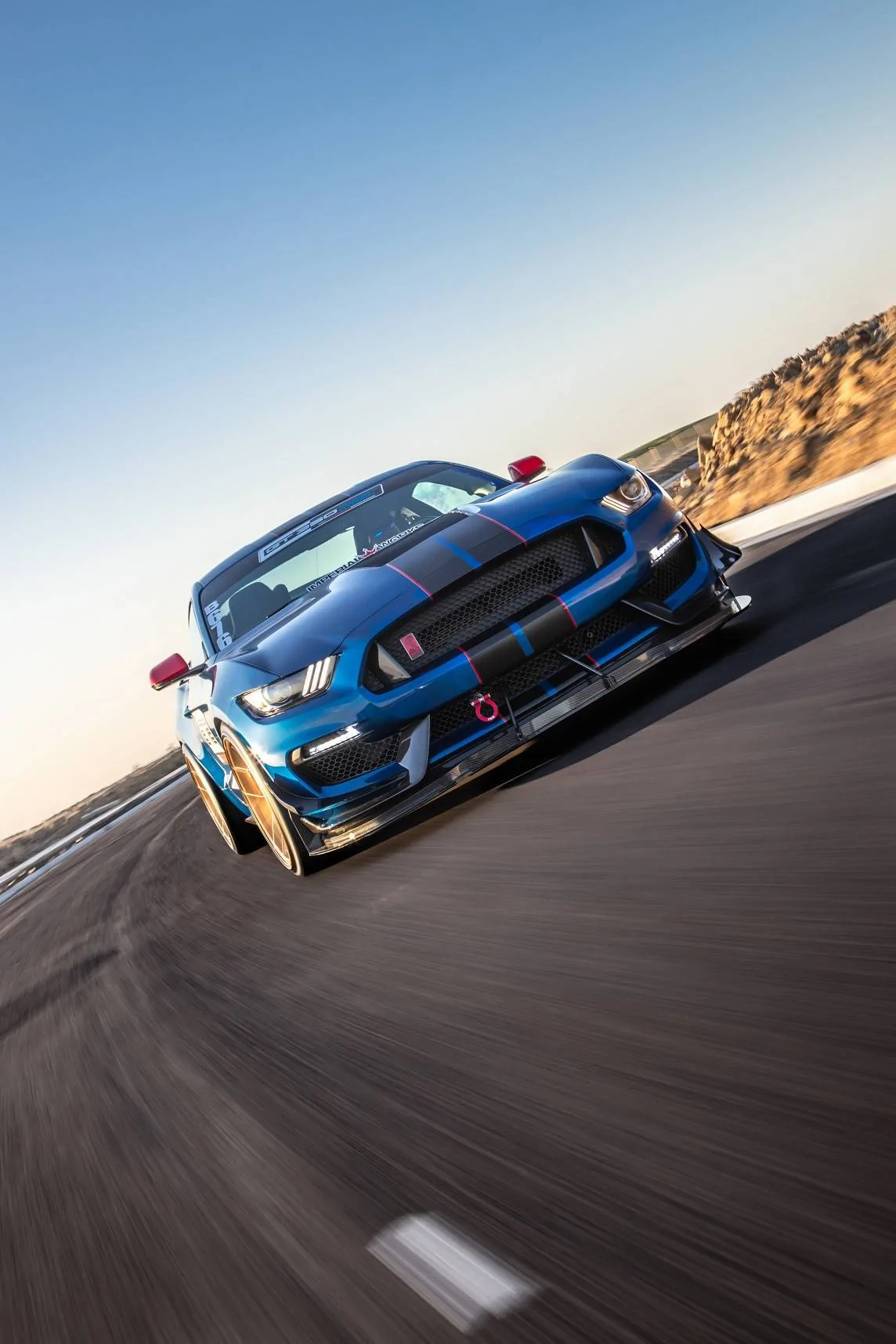 SV705-GT350-R-Sahara-Brushed-Sand-Rollers-Enko-Raw-16.webp