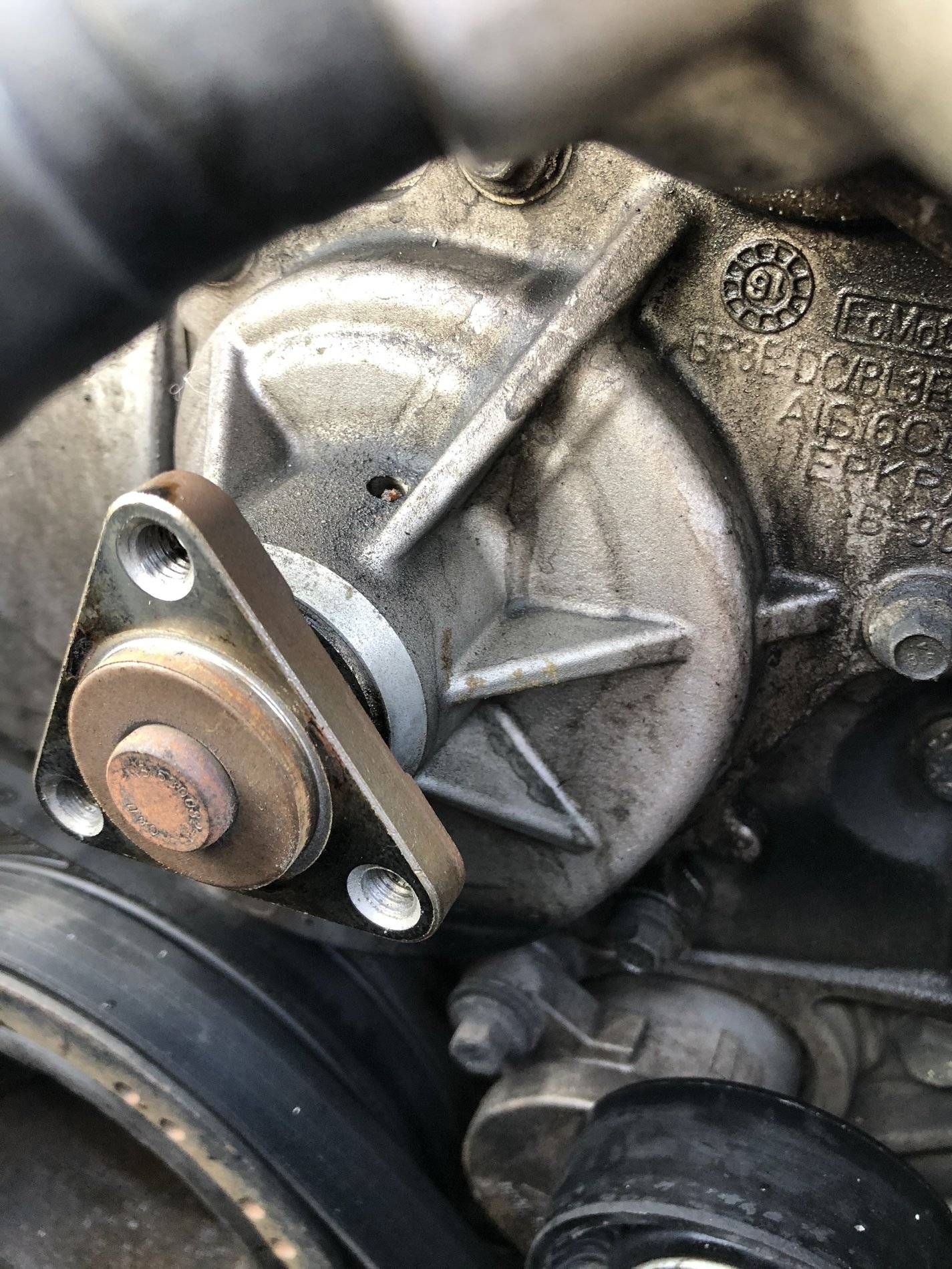 Old_Water_Pump_Before.jpg
