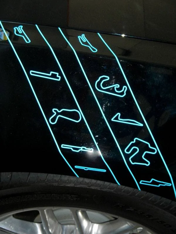 Mustang2014PitStripes.webp