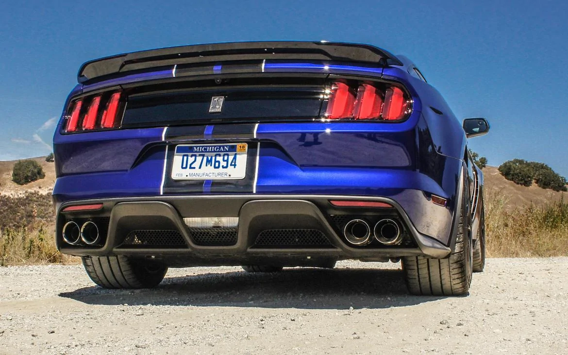 2016fordshelbygt350-009.webp