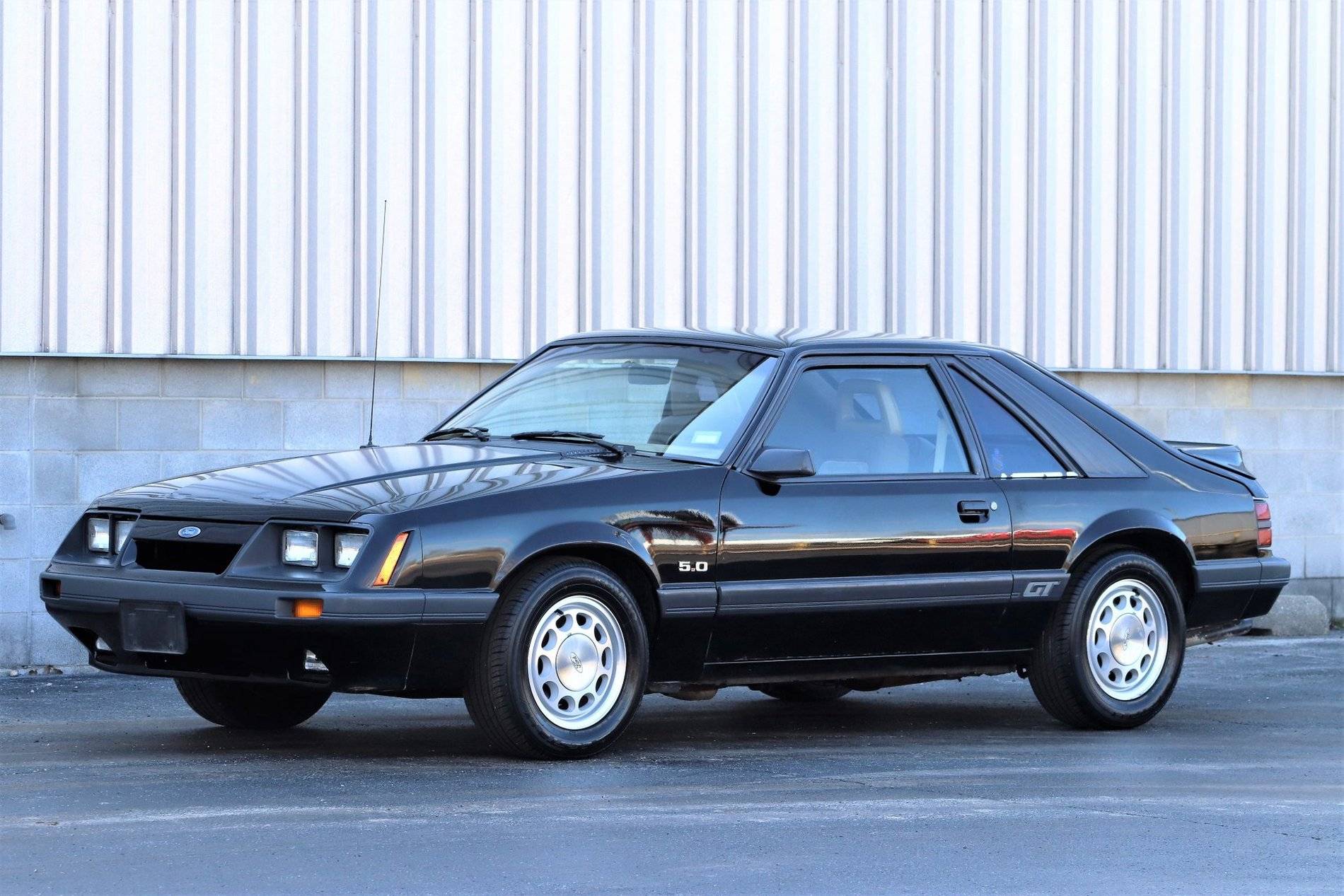 1986-ford-mustang-gt.jpeg