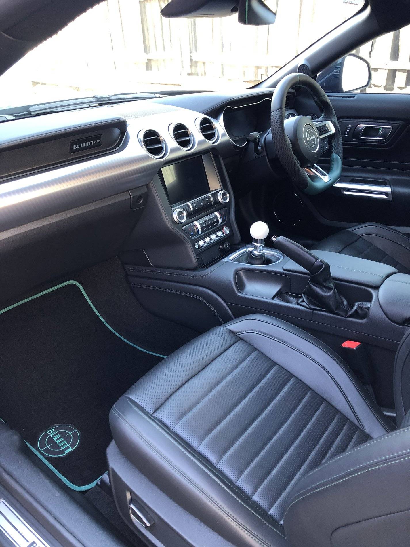 BULLITT INTERIR MODS.jpg