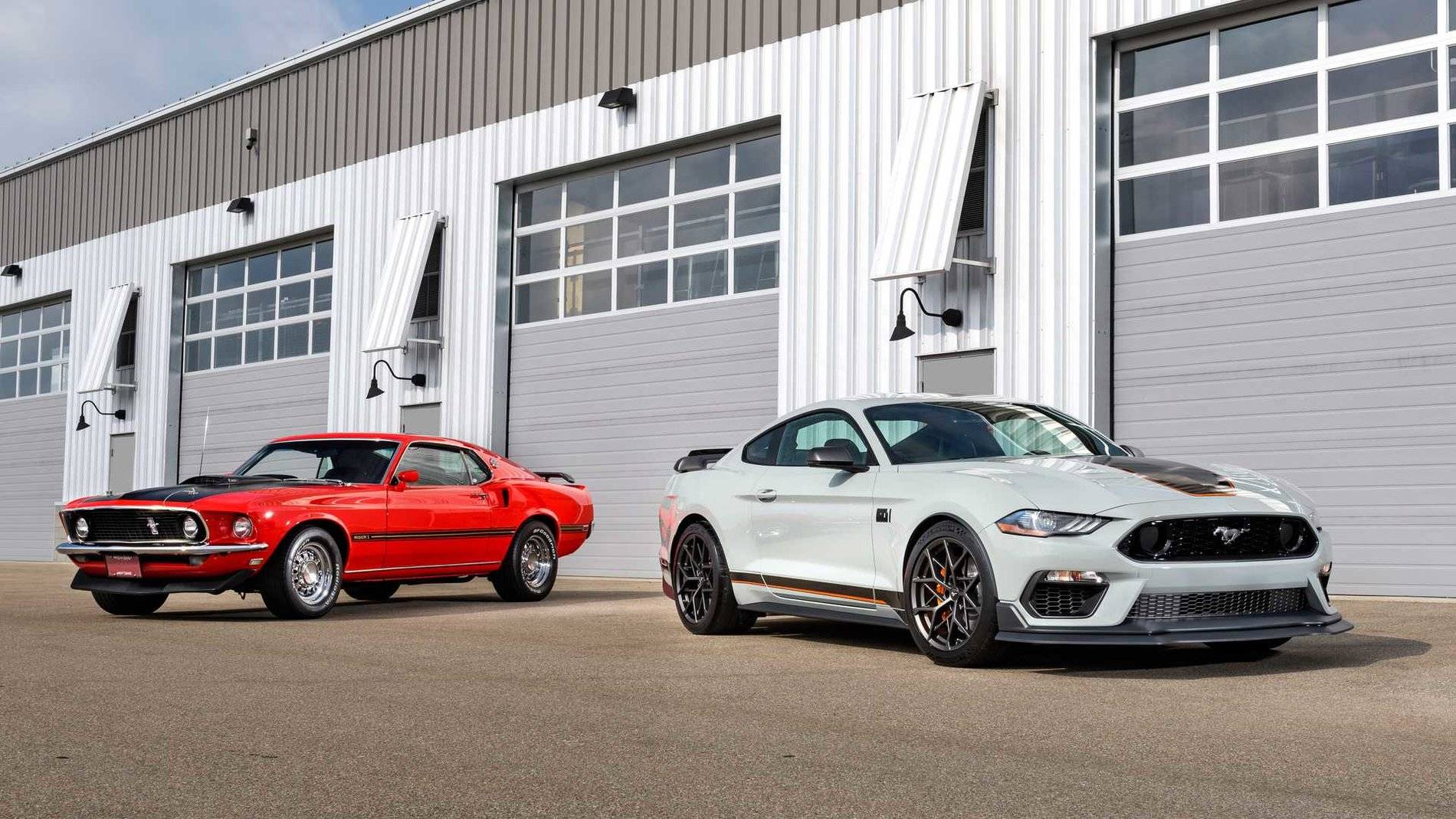 2021-ford-mustang-mach-1_4.jpg