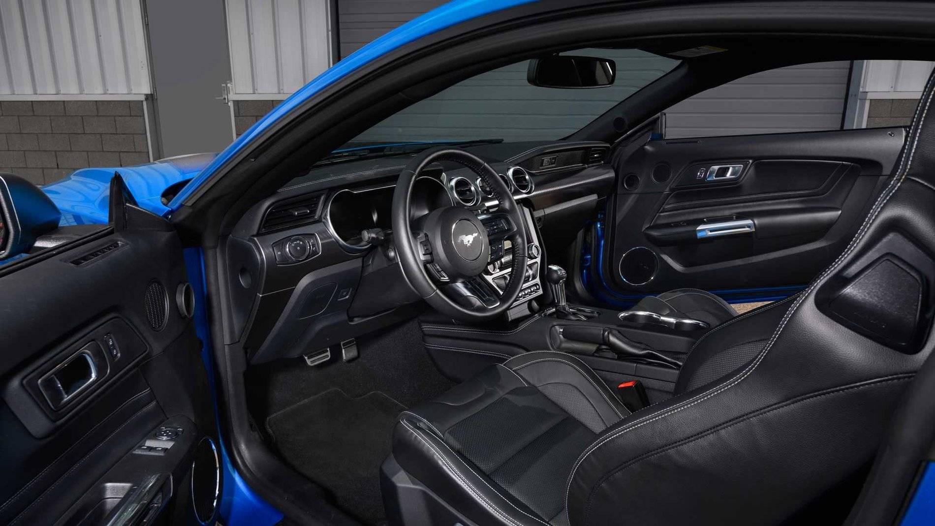 2021-ford-mustang-mach-1_19.jpg