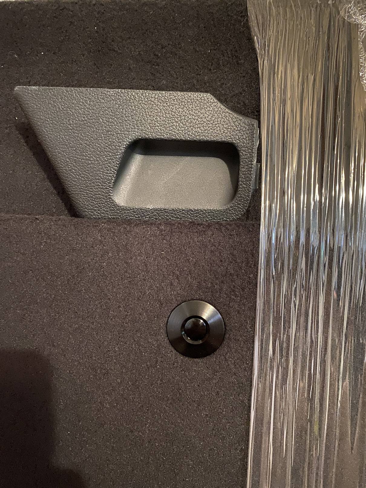 rear delete latch.JPG