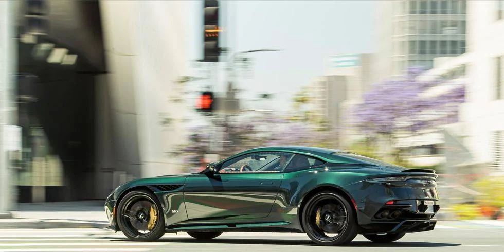 2020-aston-martin-dbs-superleggera-104-1590562598.webp