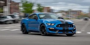 2019-ford-mustang-shelby-gt350-102-1557861445.jpg?crop=0.814xw:0.612xh;0.143xw,0.webp