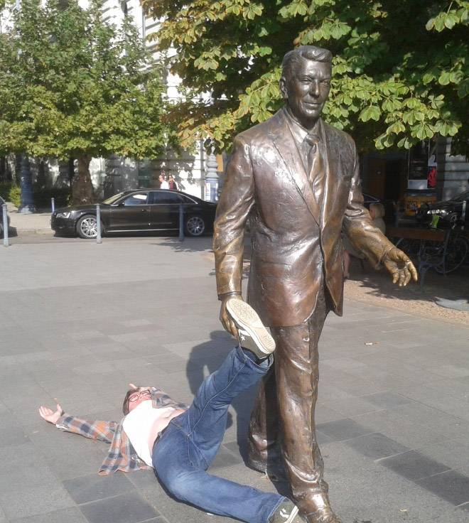 fighting-statues3.jpg