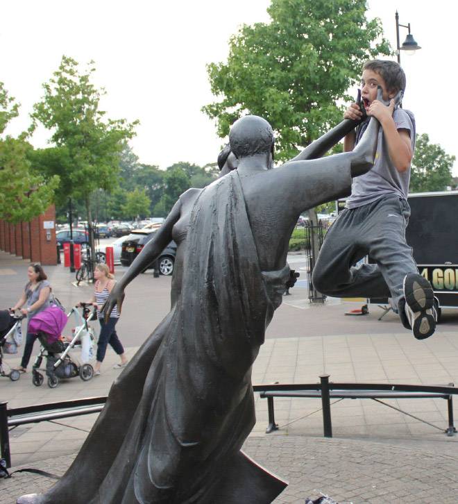fighting-statues10.jpg