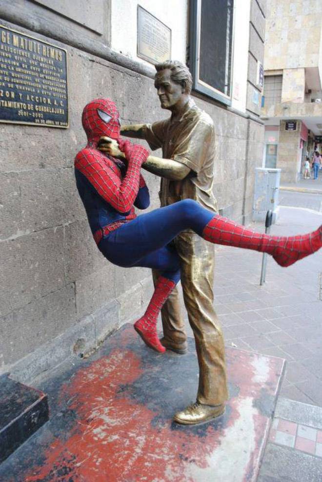 fighting-statues9.jpg