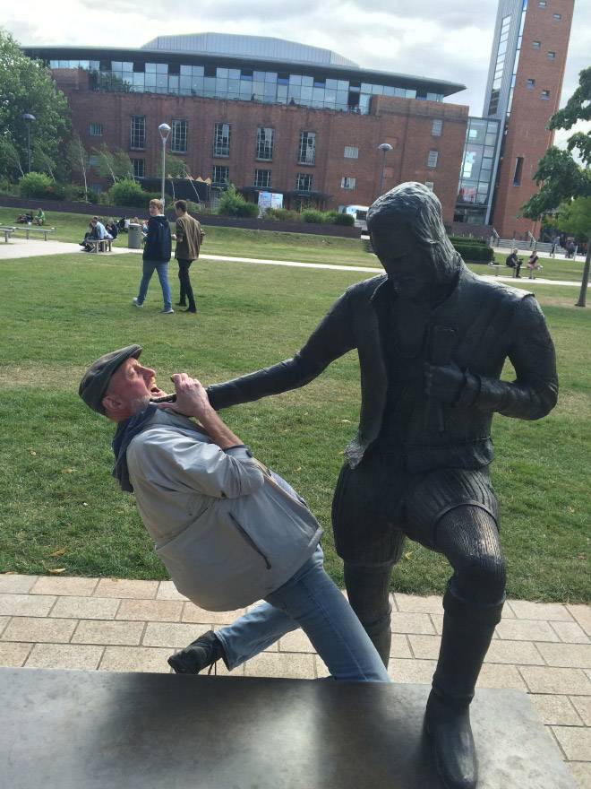 fighting-statues6.jpg