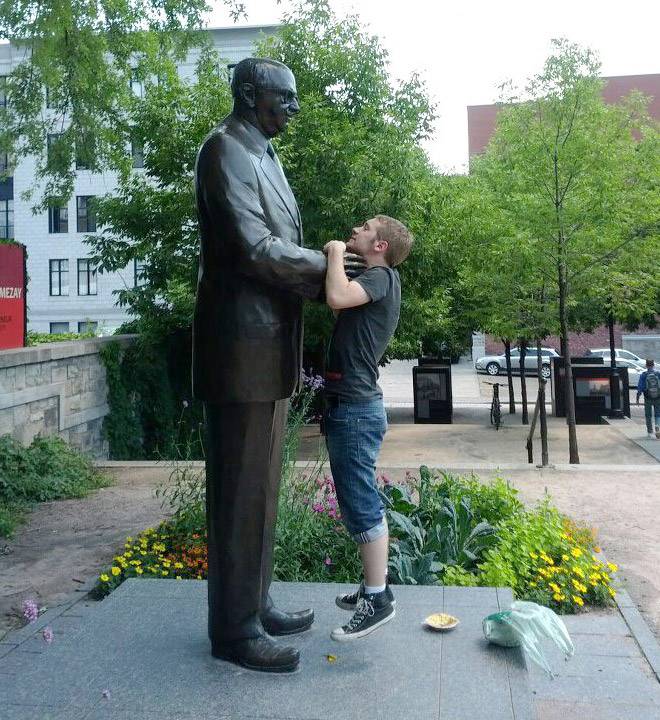 fighting-statues7.jpg
