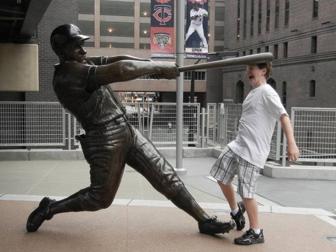 fighting-statues11.jpg