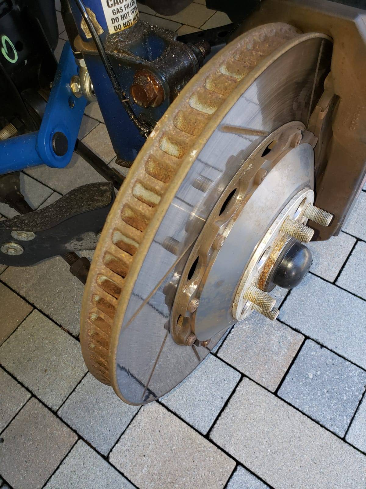 Giro Front Side.jpg