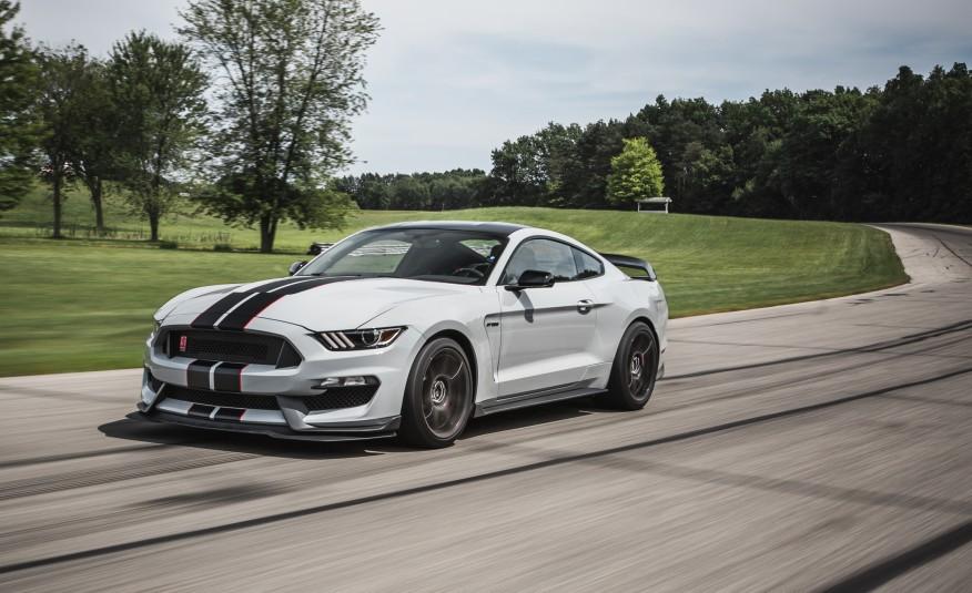 2016-Ford-Mustang-Shelby-GT350R-1181-876x535.jpg