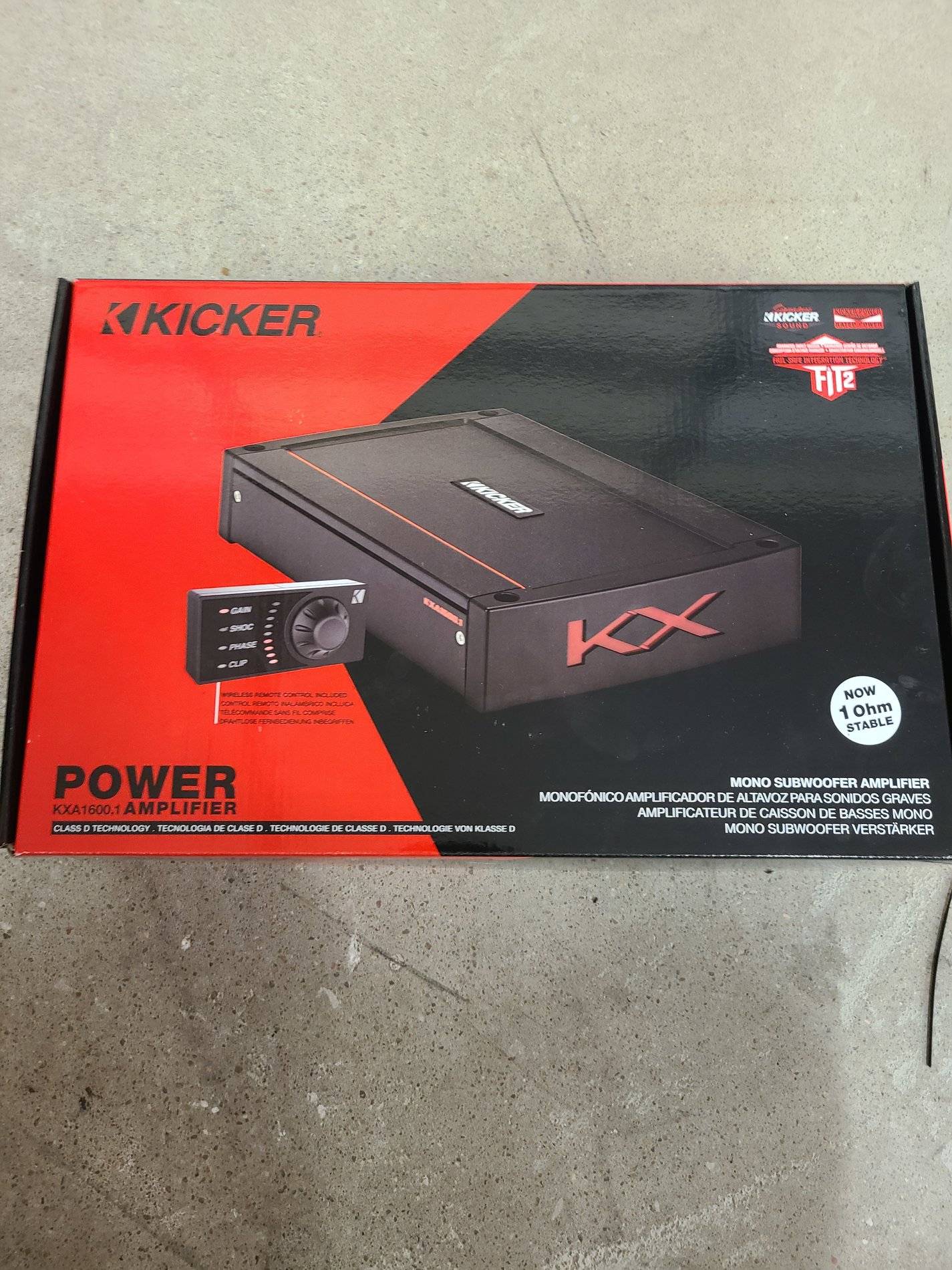 kicker amp.jpg