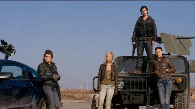 Red-Dawn-red-dawn-movie-2012-32815894-640-360.webp