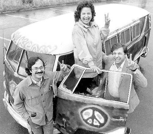 HippieVanAndPeaceSignjpg.jpg