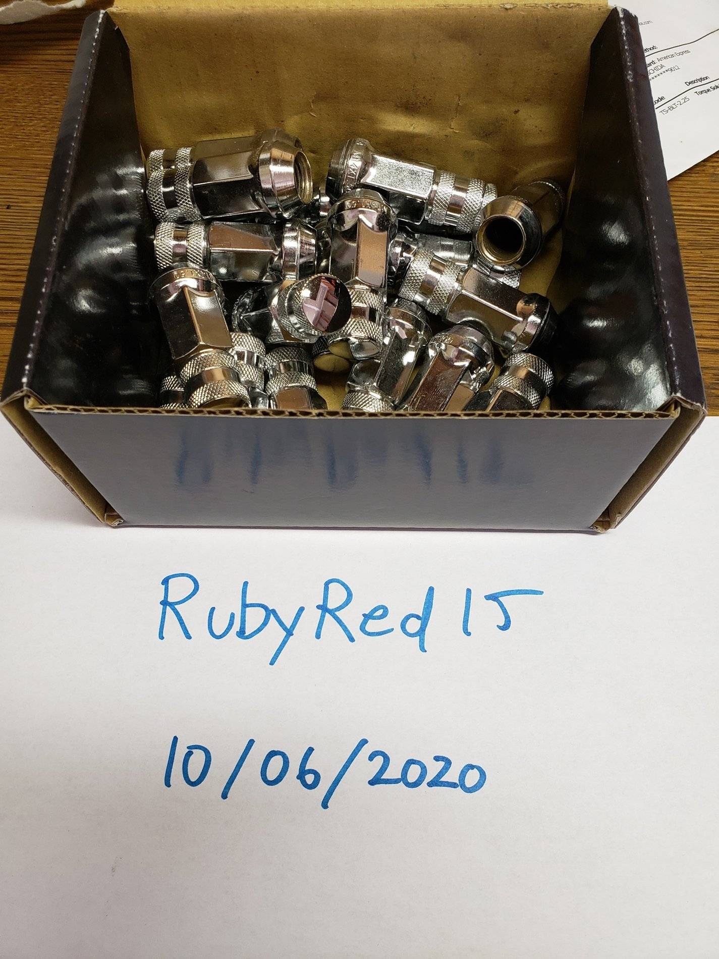lugs1a.jpg