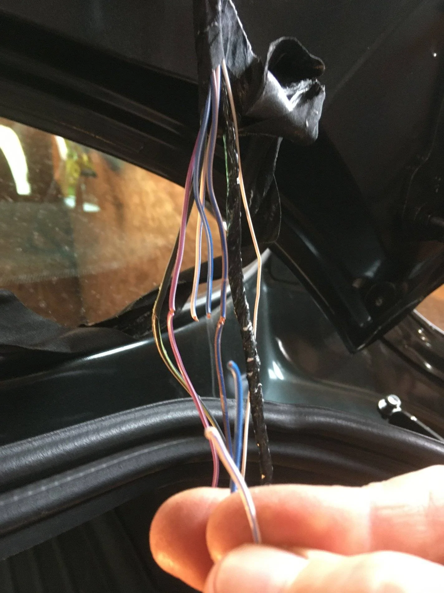 4-out-of-6-wires broken.webp