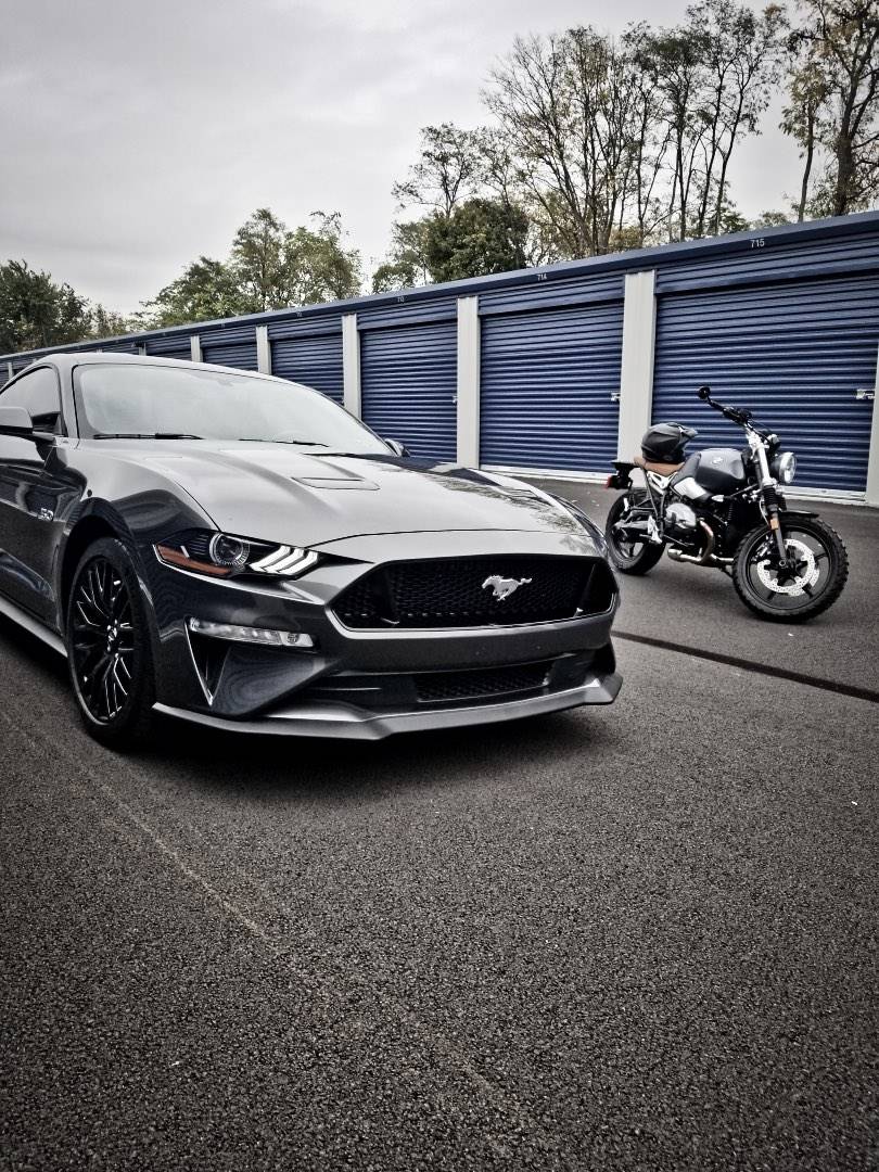 Mustang BMW.jpeg