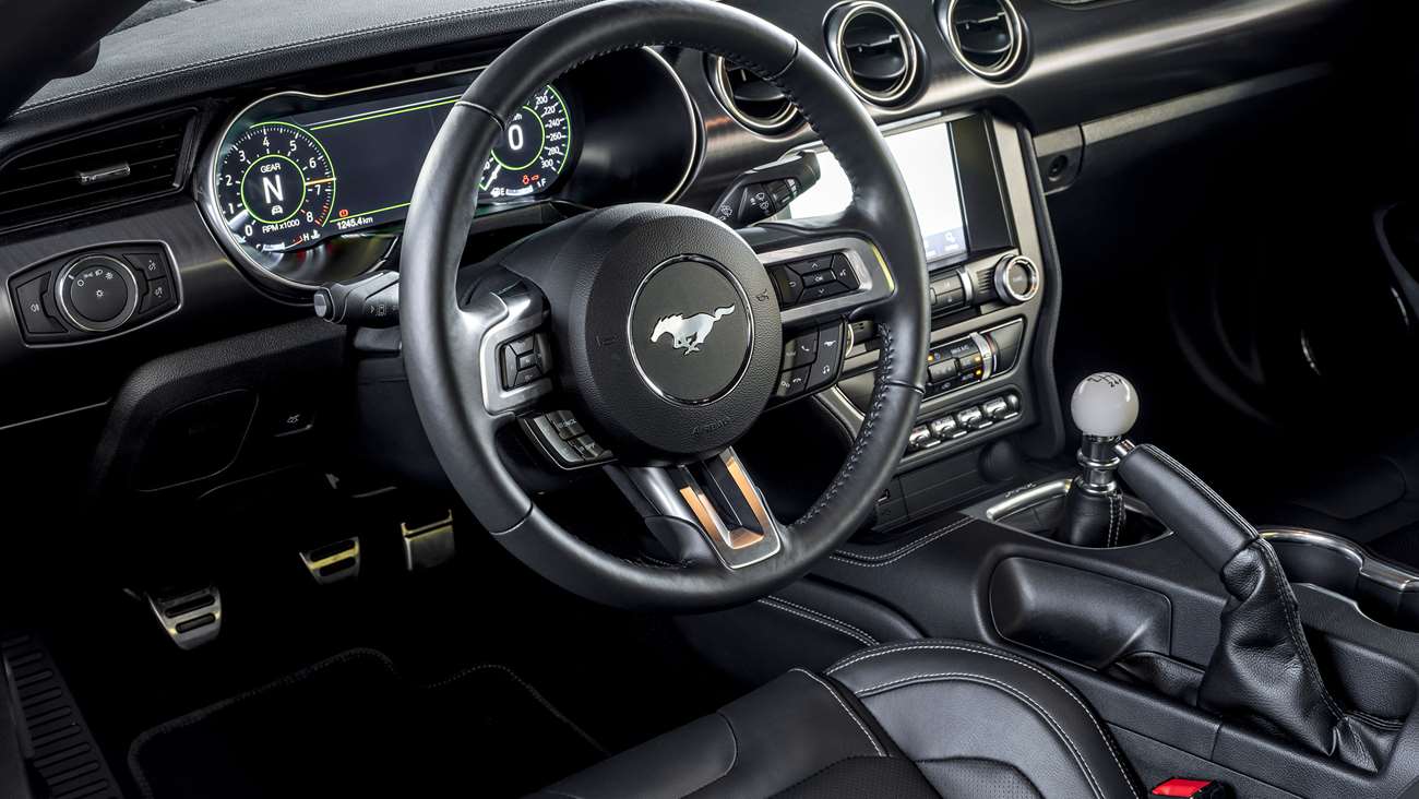ford-mustang-mach-1-interior-goodwood-16102020.jpg