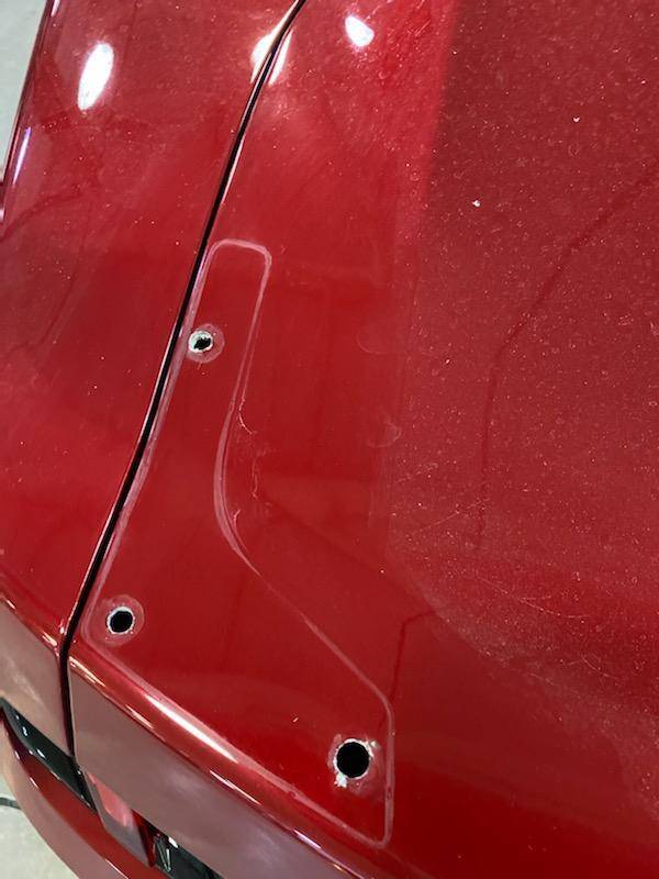 above left deck lid wing mount.jpg