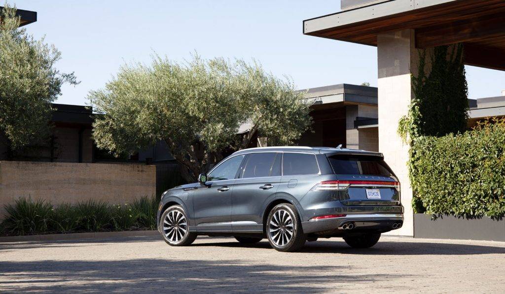 2020-Lincoln-Aviator-Grand-Touring-015-1024x597.jpg