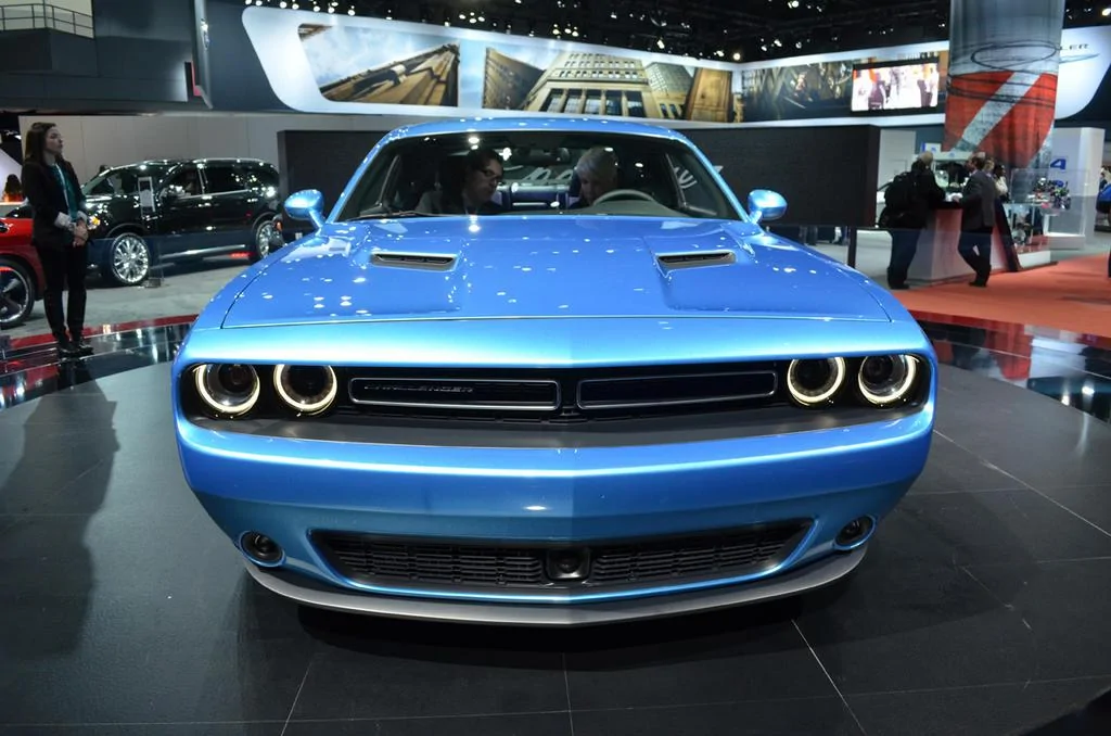 2015-Dodge-Challenger-7.webp