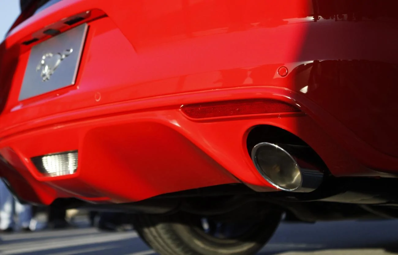 2015-ford-mustang-exterior-rear-exhaust.webp