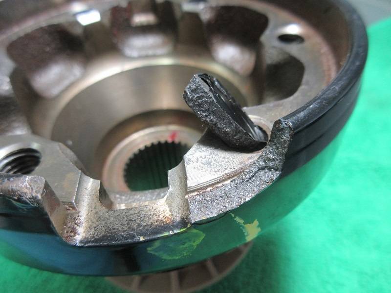 Broken Pinion Flange-800x600.jpg