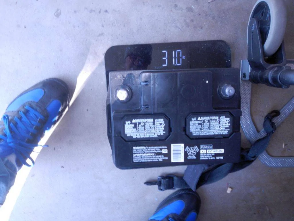 D4700 replaces Weight DSCN7816.jpg