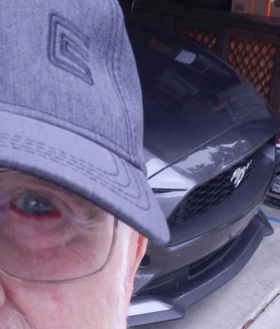 GrayOutfitCarCrop-DSCN7349b.jpg