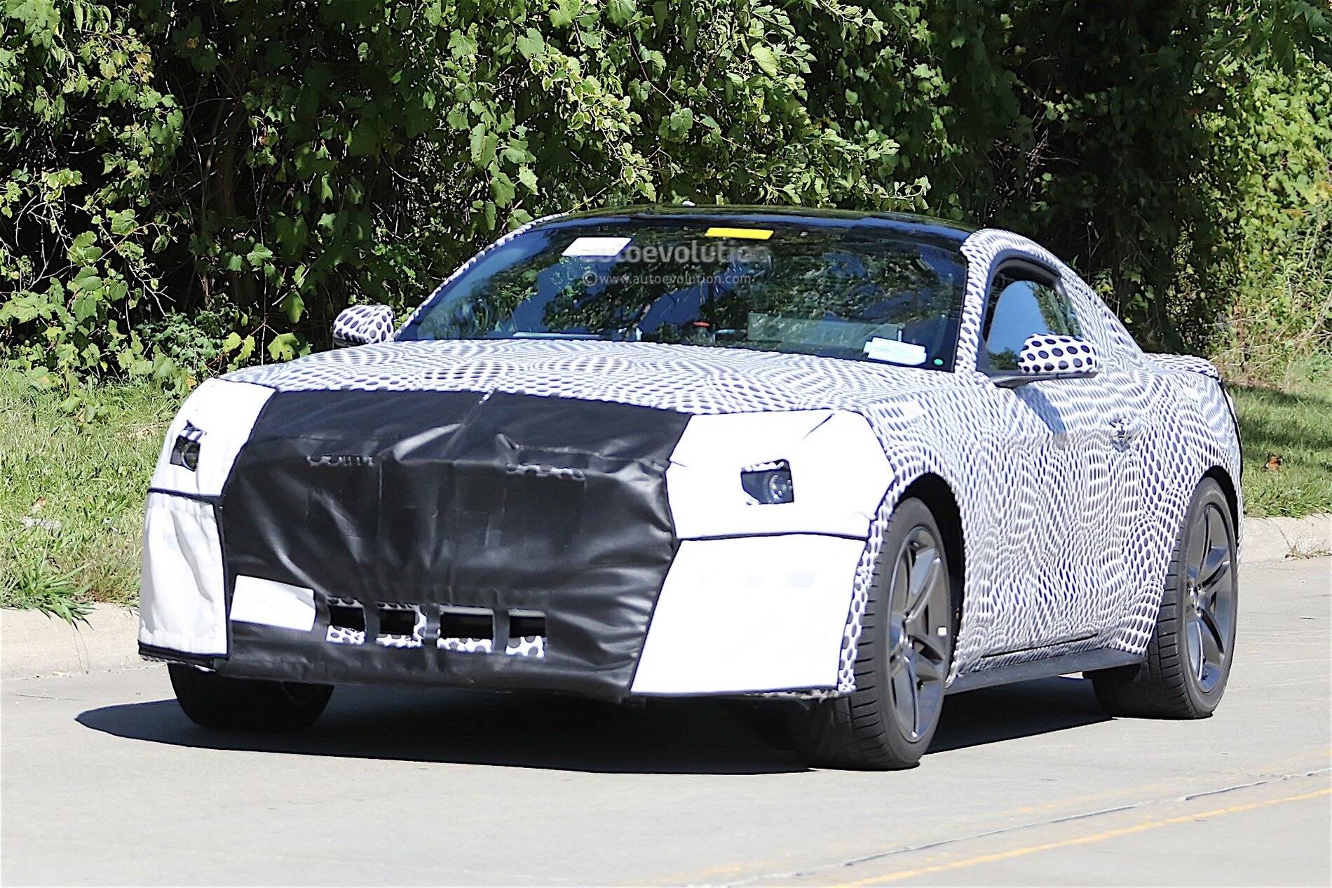 ford-mustang-facelift_2.jpg