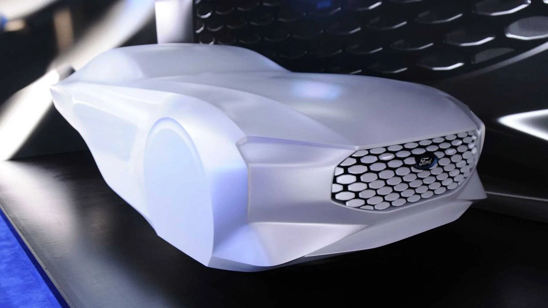 ford-sculpture-front.webp