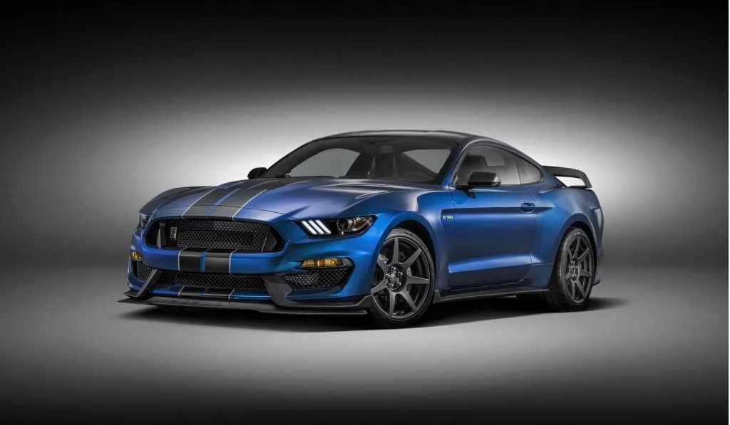 2016-ford-mustang-shelby-gt350_100520821_l.webp