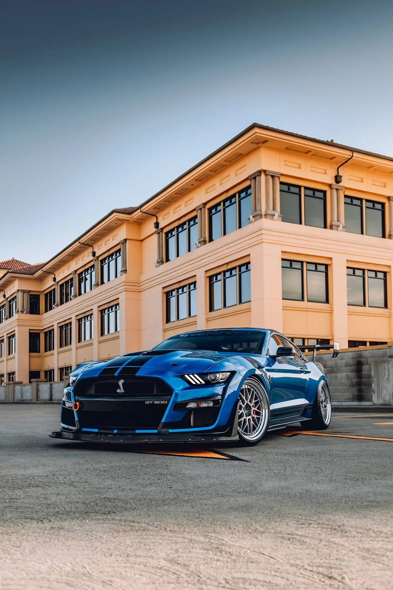 Flagship-ONE-GT500-Gloss-Silver-ENKO-27.jpg