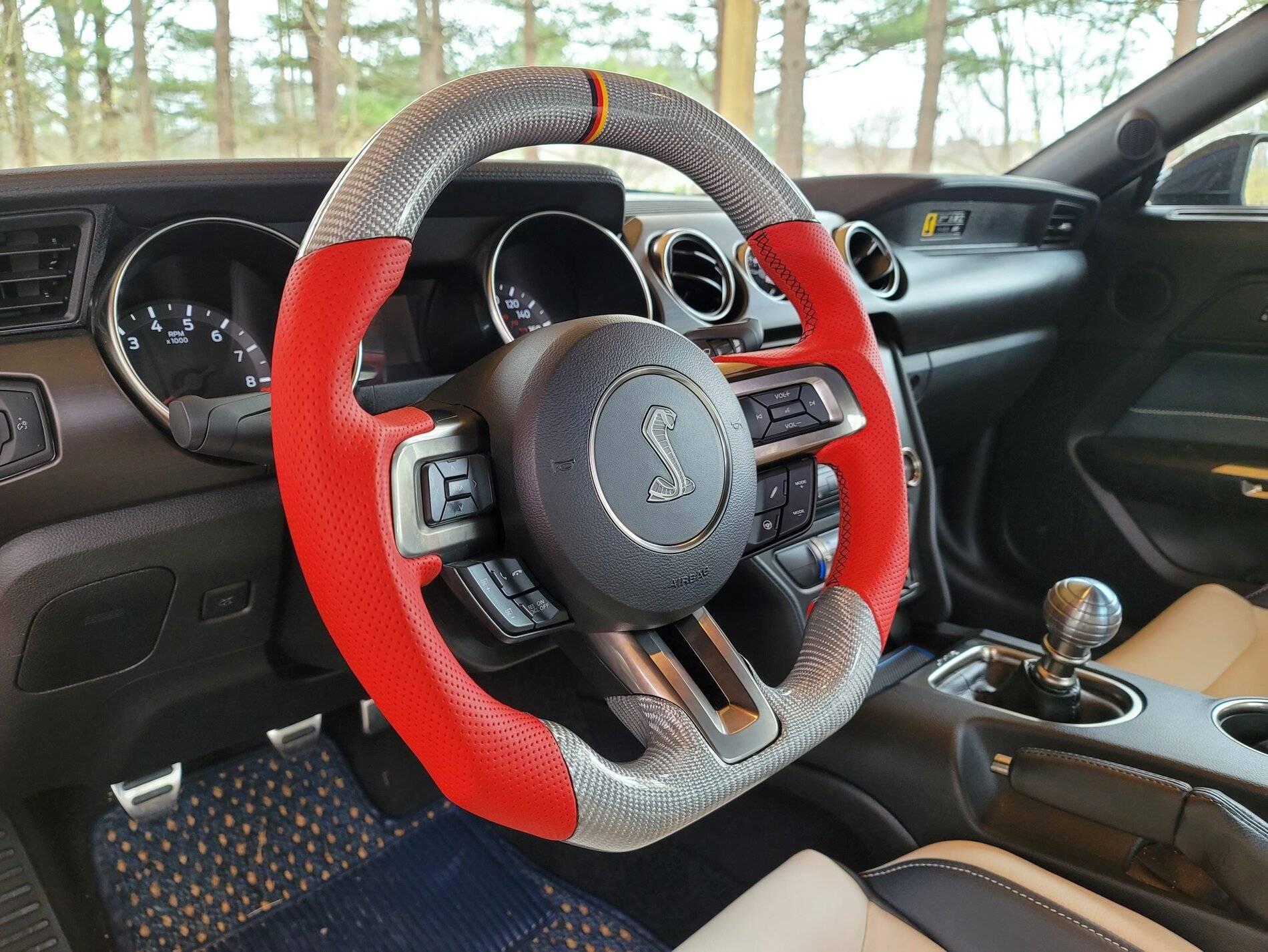 Vivid Racing CF steering wheel #2.jpg
