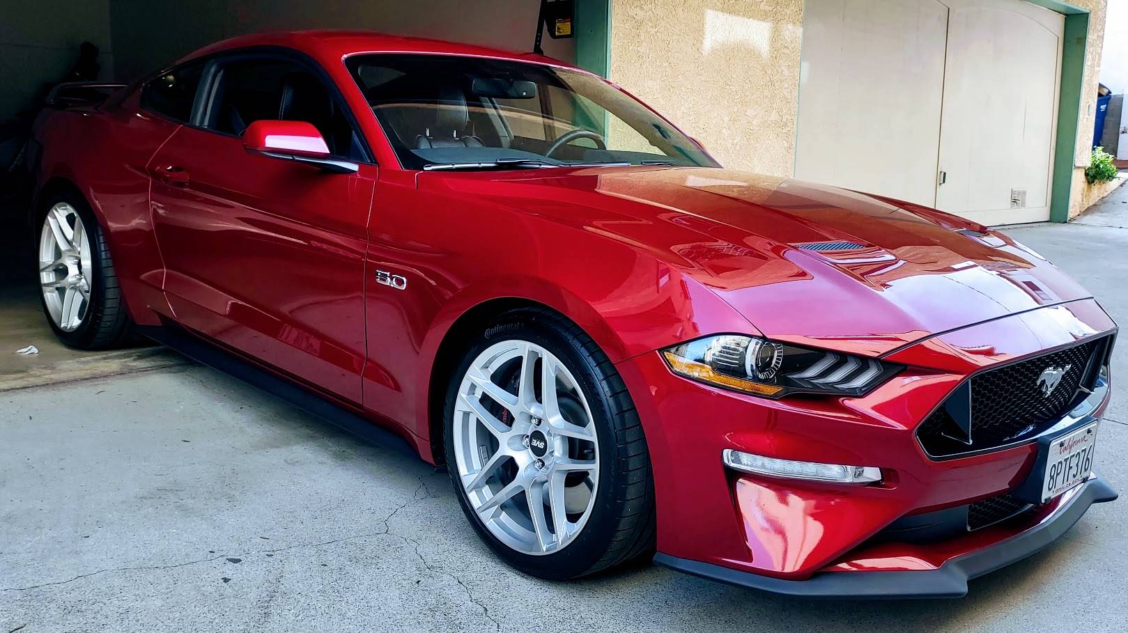 Mustang Garage 1.jpg