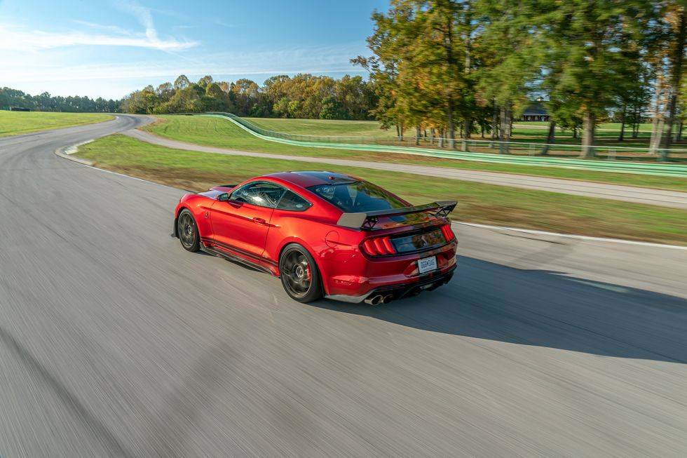 14-2020-ford-mustang-shelby-gt500-inset-1611950327.jpg