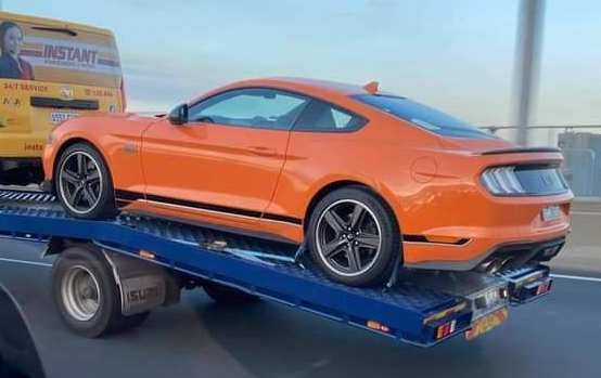 21MY Mach 1 Twister Orange Australia 4.jpg