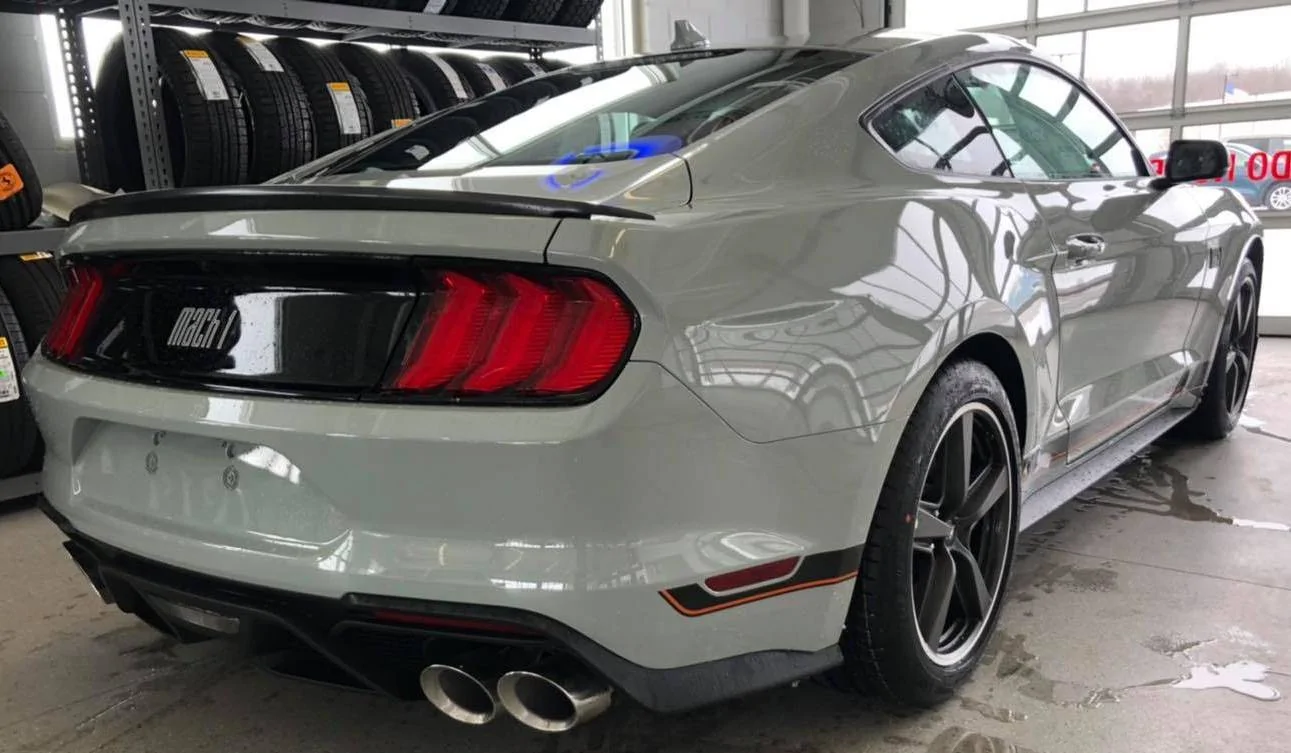 21MY Mach 1 Dealer 8.webp