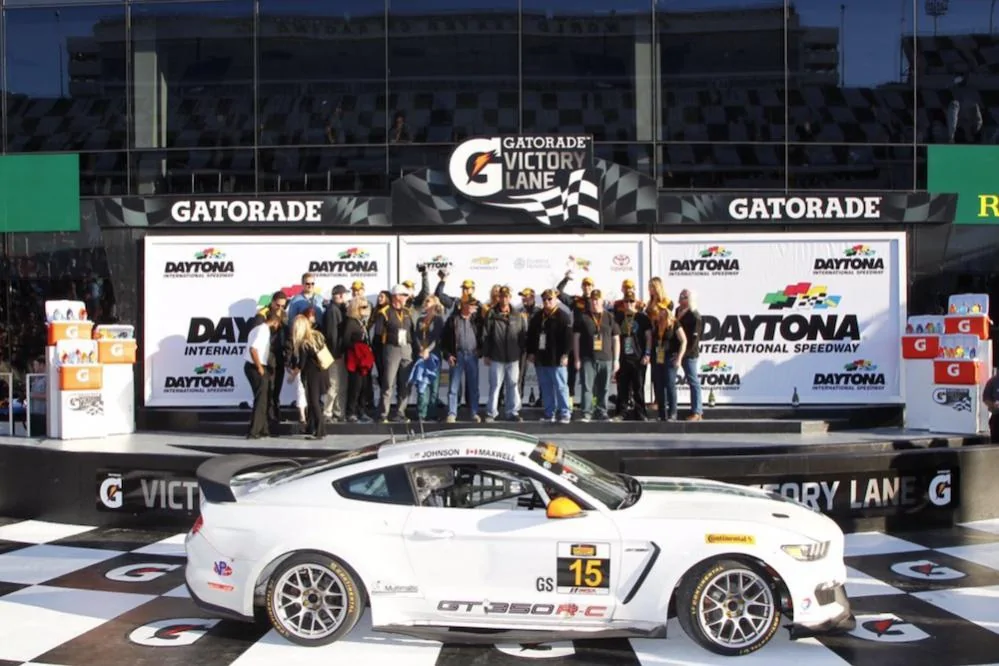 GT350R-C-5.webp