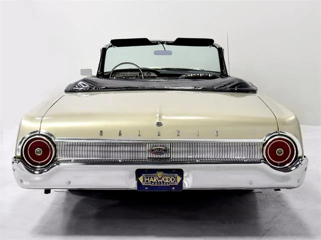 23079634-1962-ford-galaxie-500-thumb.webp