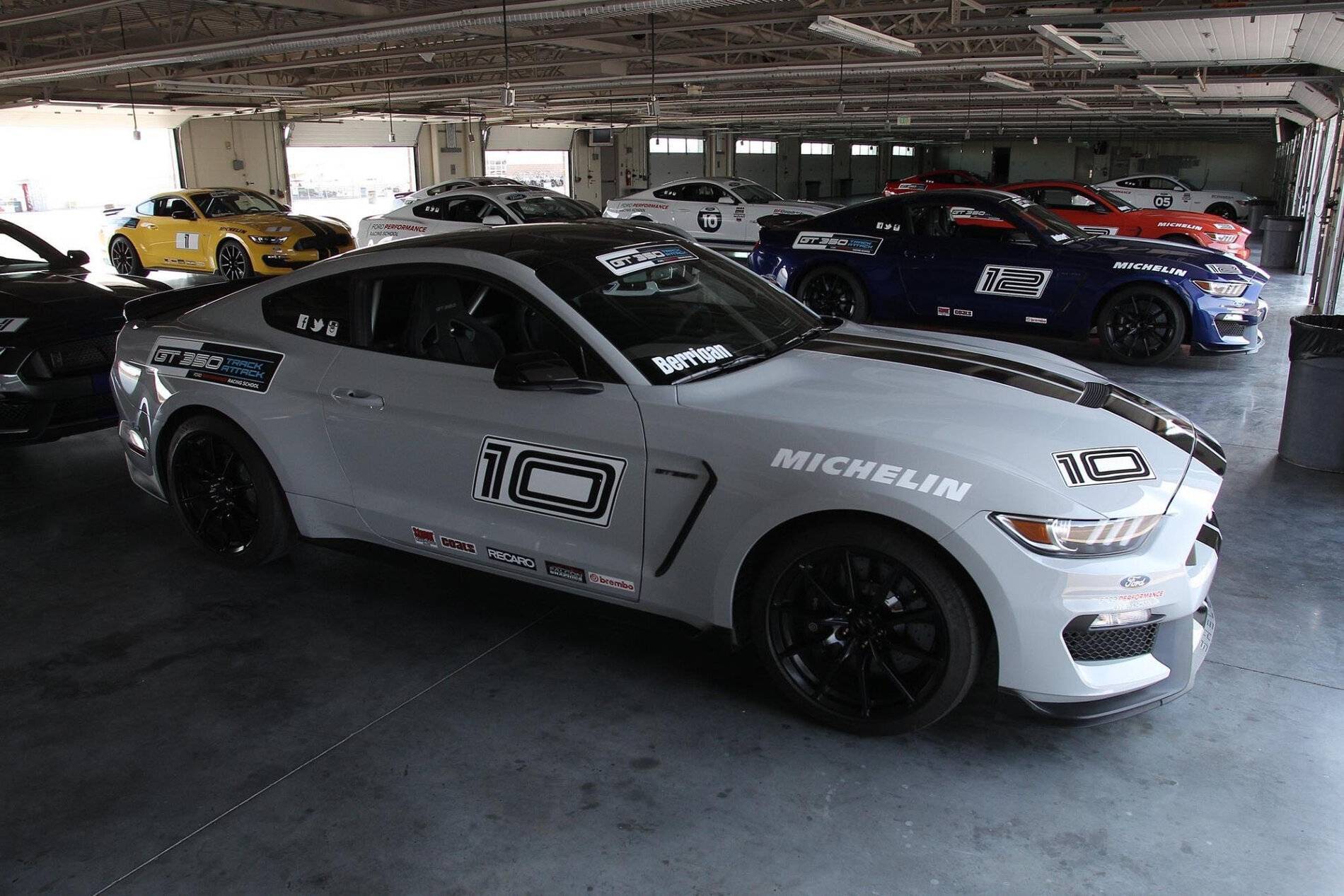gt350 attack.jpg