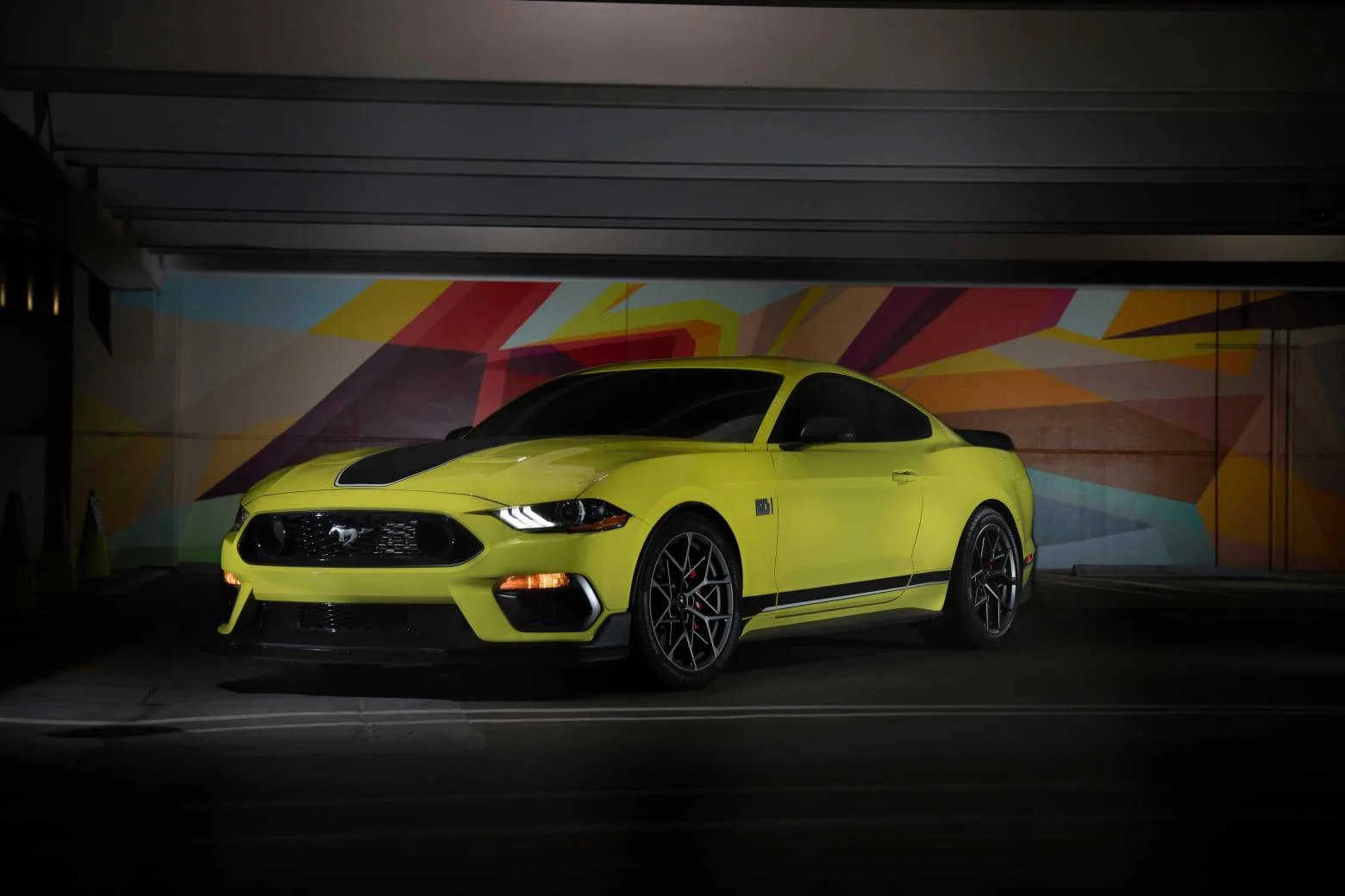 21MY Mach 1 Grabber Yellow 22.jpg